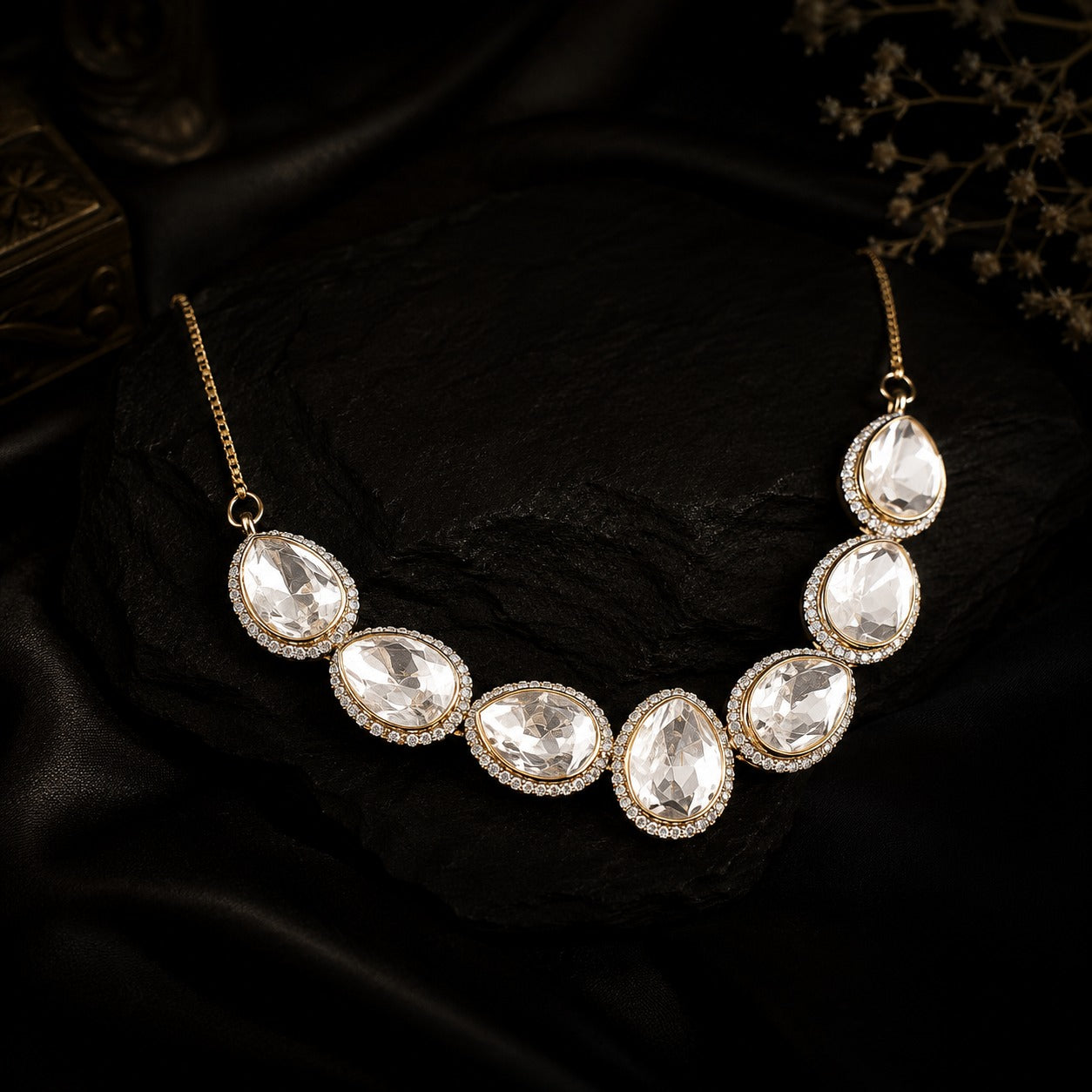 Minimal Polki Necklace